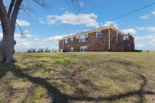 6035 Buzzard Creek Rd, Cedar Hill, TN 37032