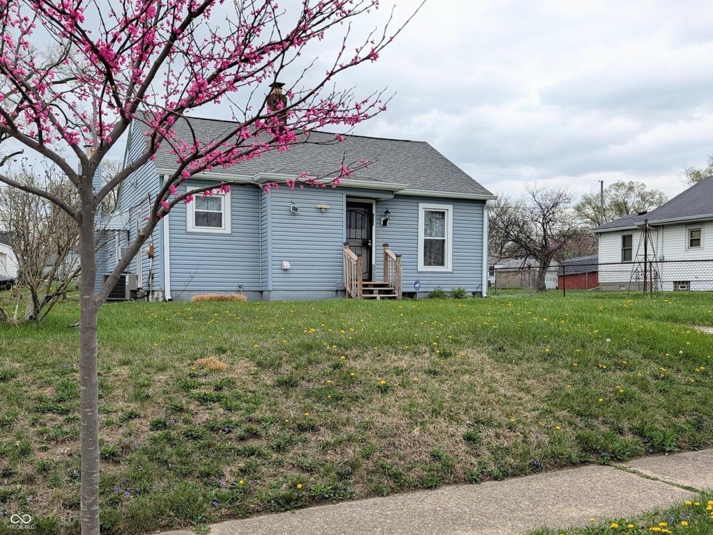 4548 Young Avenue, Indianapolis, IN 46201