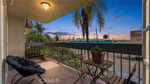 1360 Redondo 102, Long Beach, CA 90804