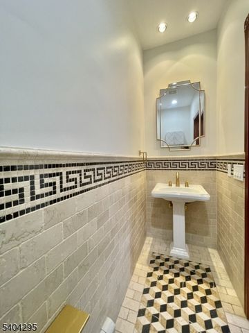 662 Foothill Rd, Bridgewater Twp., NJ 08807