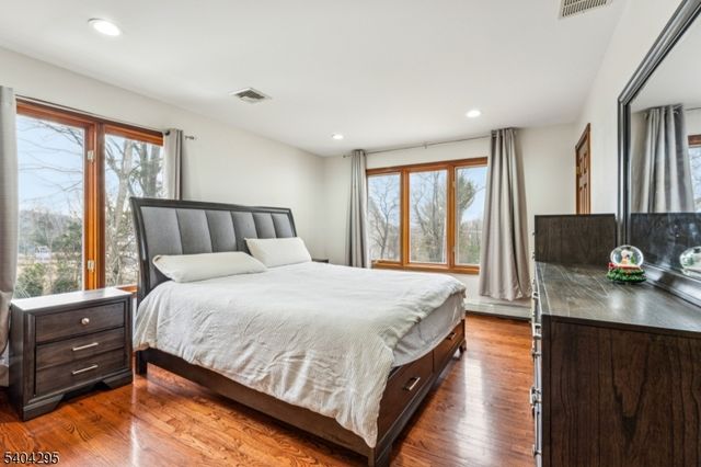 662 Foothill Rd, Bridgewater Twp., NJ 08807