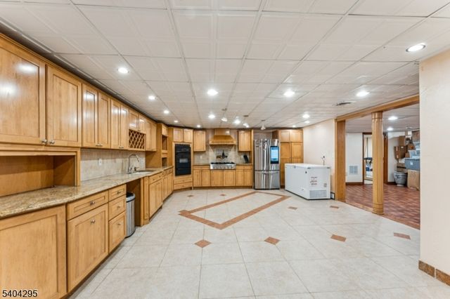 662 Foothill Rd, Bridgewater Twp., NJ 08807