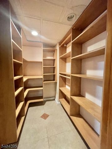 662 Foothill Rd, Bridgewater Twp., NJ 08807