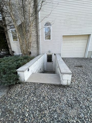 662 Foothill Rd, Bridgewater Twp., NJ 08807