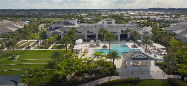 9854 Regency Way, Palm Beach Gardens, FL 33412