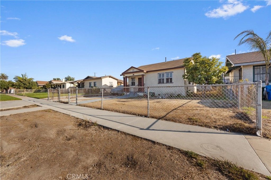 1122 W 77th, Los Angeles, CA 90044 — photo 3