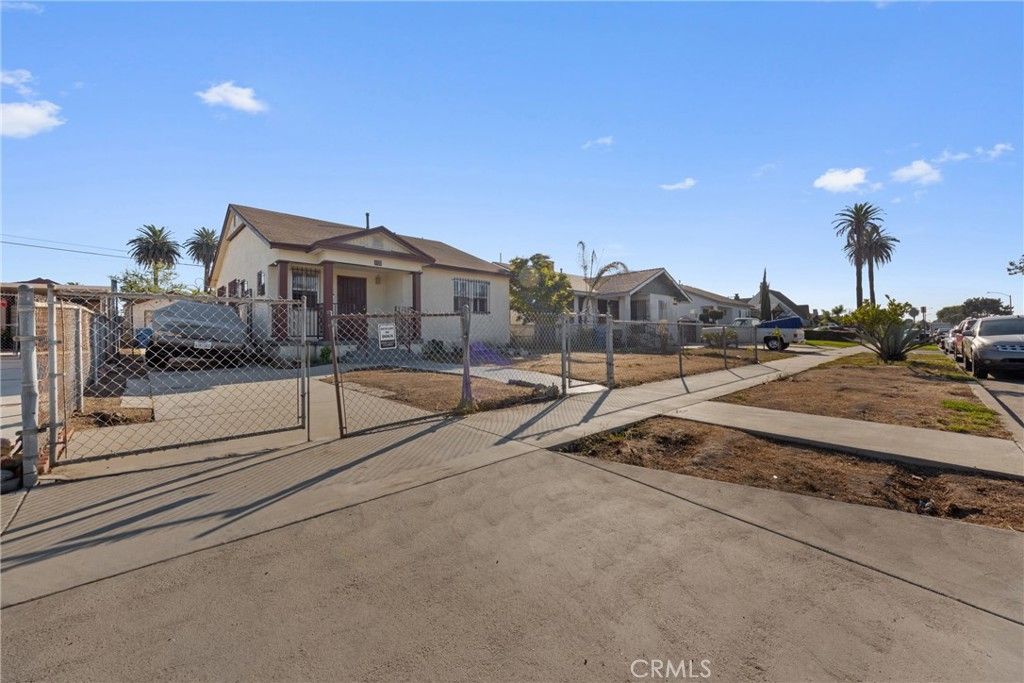 1122 W 77th, Los Angeles, CA 90044 — photo 4