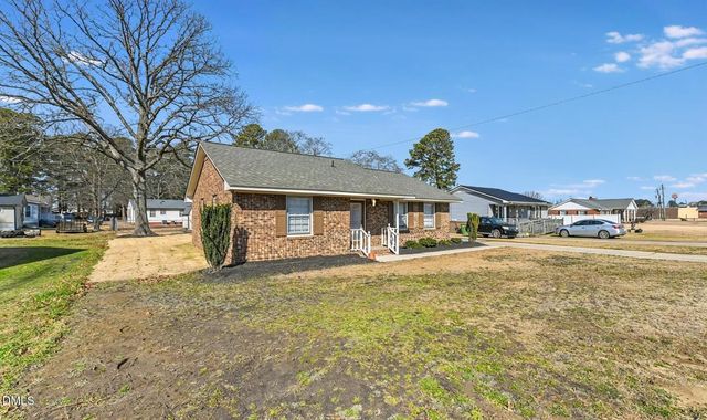 306 Chicopee Road, Benson, NC 27504