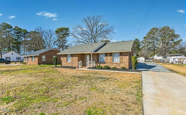 306 Chicopee Road, Benson, NC 27504