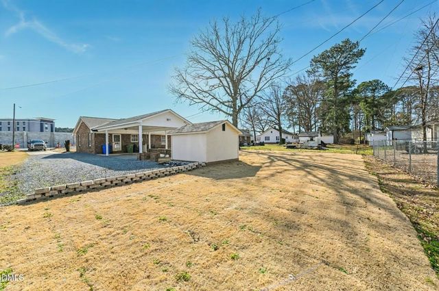 306 Chicopee Road, Benson, NC 27504