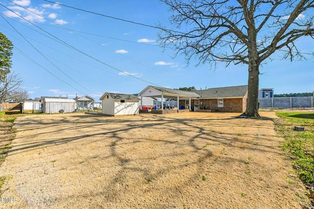 306 Chicopee Road, Benson, NC 27504