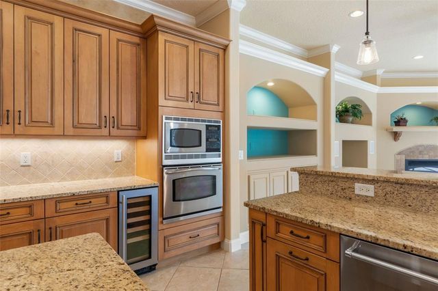 30 OAK VIEW CIRCLE E, Palm Coast, FL 32137