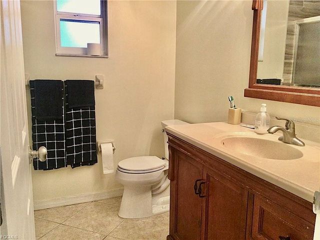 124 SE 31ST STREET, Cape Coral, FL 33904