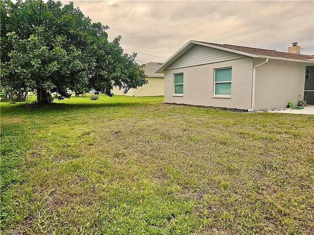 124 SE 31ST STREET, Cape Coral, FL 33904