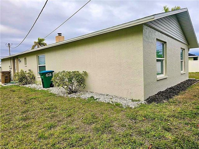 124 SE 31ST STREET, Cape Coral, FL 33904