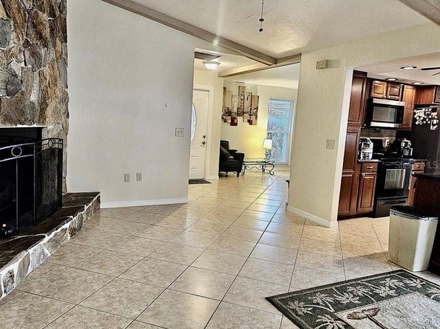 124 SE 31ST STREET, Cape Coral, FL 33904