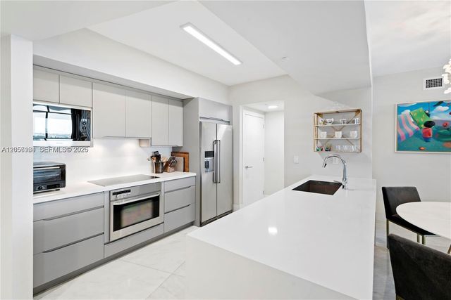 400 Alton Road 1405, Miami Beach, FL 33139