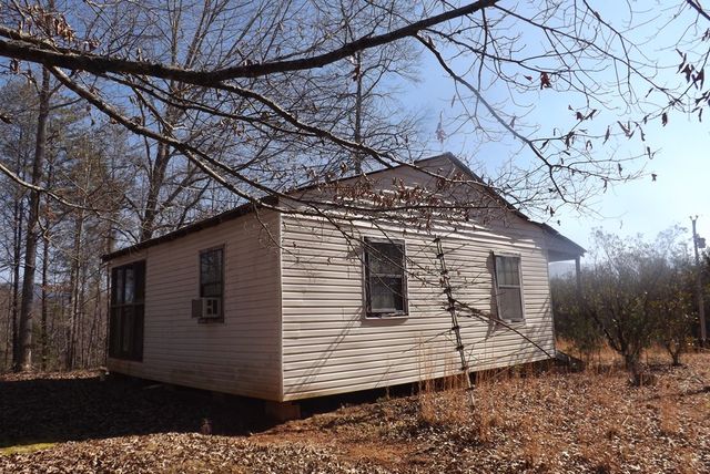 75 Lassie Lane, Young Harris, GA 30546