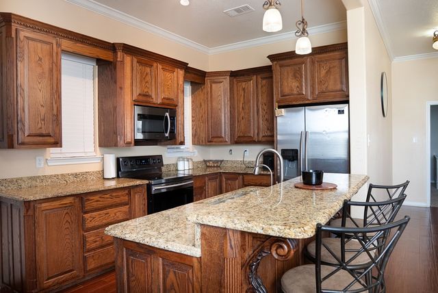 9540 W April, Odessa, TX 79764