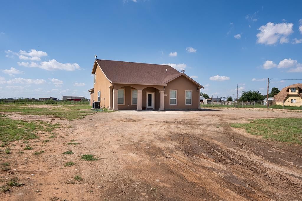 9540 W April, Odessa, TX 79764