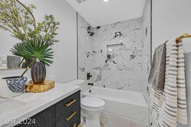 8 Barton Spring Circle, Henderson, NV 89074