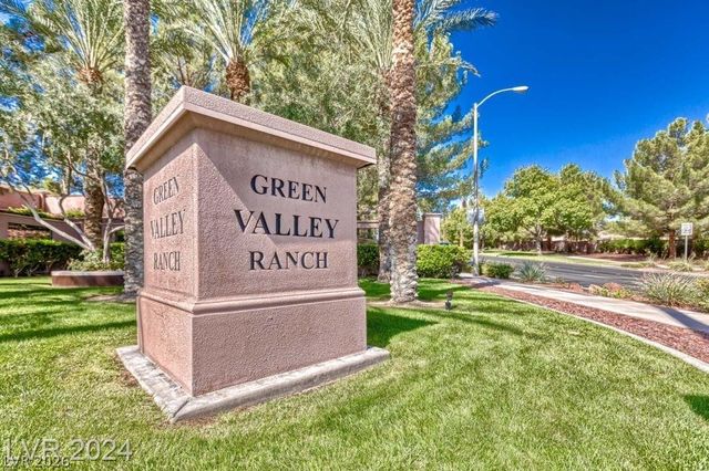 8 Barton Spring Circle, Henderson, NV 89074