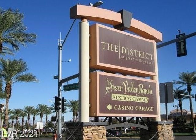 8 Barton Spring Circle, Henderson, NV 89074