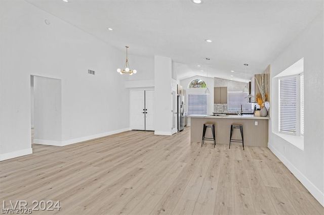 8 Barton Spring Circle, Henderson, NV 89074