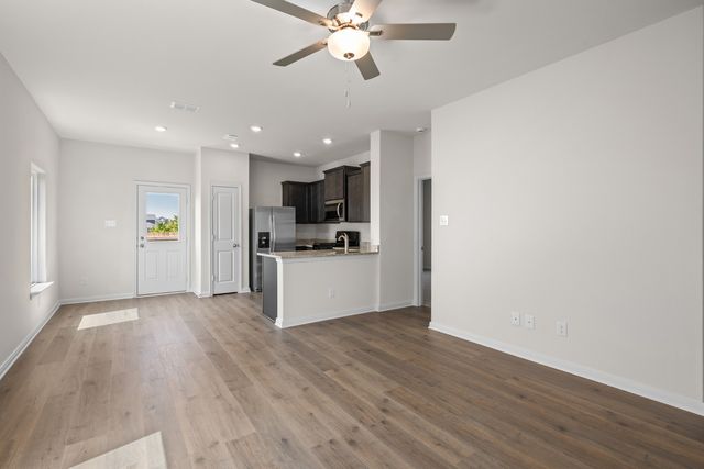 8313 White Wolf Trail, Ponder, TX 76259