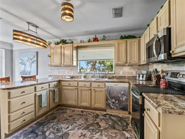 609 ORTEGA WAY, The Villages, FL 32159
