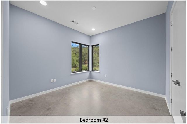 408 Stonegate LN, Dripping Springs, TX 78620