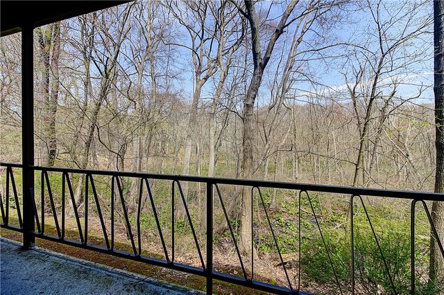 72 West Shore Road 103, Warwick, RI 02889