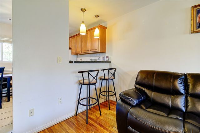 72 West Shore Road 103, Warwick, RI 02889