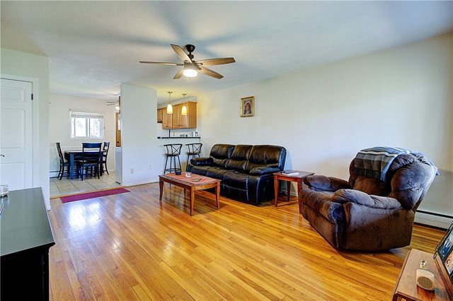 72 West Shore Road 103, Warwick, RI 02889