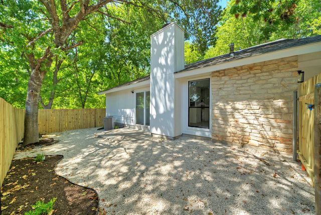 12810 Tomanet TRL A, Austin, TX 78727