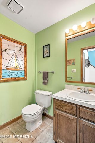 82 Wigwam Lane, Tinton Falls, NJ 07724