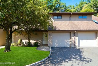 82 Wigwam Lane, Tinton Falls, NJ 07724