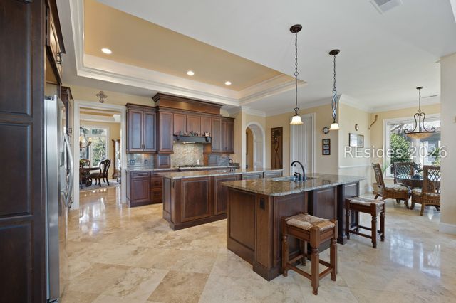 754 Colonial Dr, Hilton Head Island, SC 29926