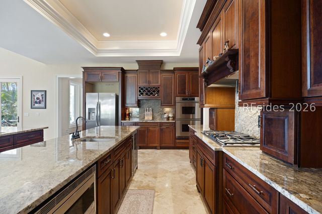 754 Colonial Dr, Hilton Head Island, SC 29926