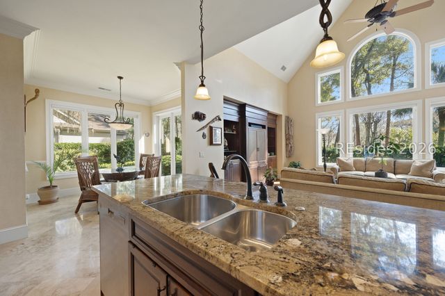 754 Colonial Dr, Hilton Head Island, SC 29926