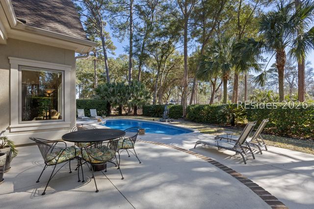 754 Colonial Dr, Hilton Head Island, SC 29926