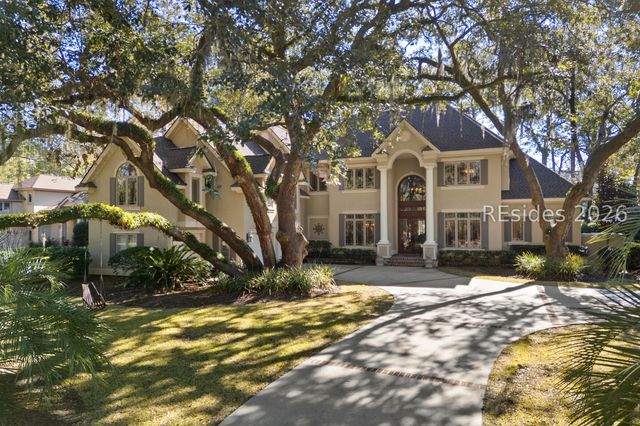 754 Colonial Dr, Hilton Head Island, SC 29926
