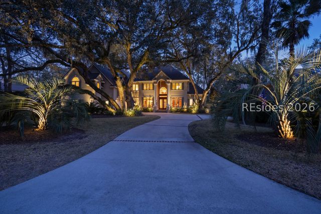 754 Colonial Dr, Hilton Head Island, SC 29926