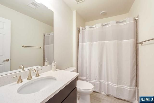 103 Orchard Terrace, Cresskill, NJ 07626