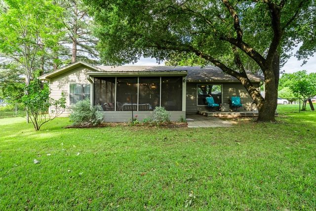 128 Hilltop Drive, Trinidad, TX 75163