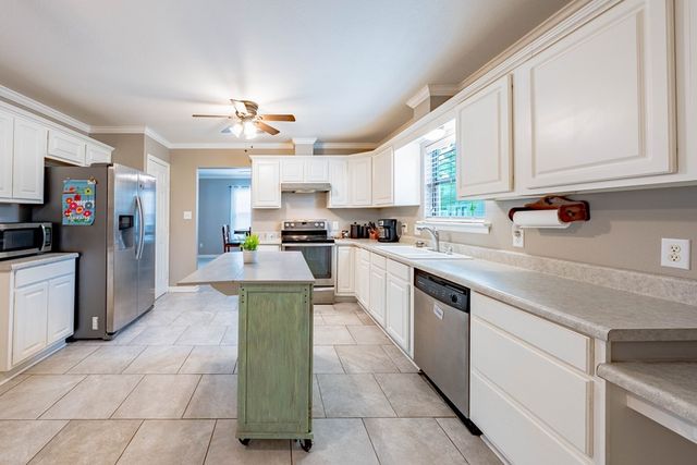 128 Hilltop Drive, Trinidad, TX 75163