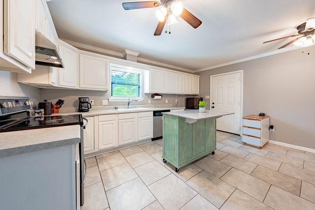 128 Hilltop Drive, Trinidad, TX 75163