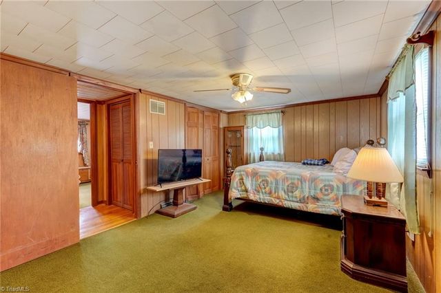 911 Wolf Island Road, Reidsville, NC 27320