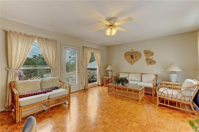 911 Wolf Island Road, Reidsville, NC 27320