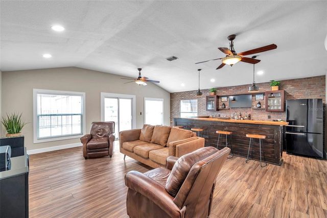 4815 PLANTATION DRIVE, Tampa, FL 33615